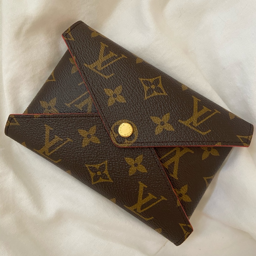 SOLD -Authentic Medium Kirigami Pochette NWOT - Picture 2 of 11